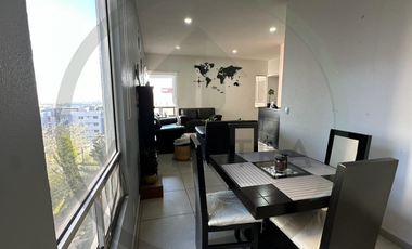 Recámara King con 2 clósets, Gym Life Fitness y 2 lugares de estacionamiento.