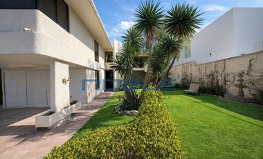 Casa en Renta - Bosque de las Lomas