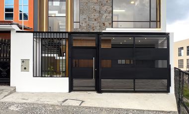 En venta casa cuatro habitaciones al sur de la ciudad de Loja sectorJuan José Castillo