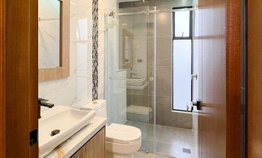 En venta casa cuatro habitaciones al sur de la ciudad de Loja sectorJuan José Castillo