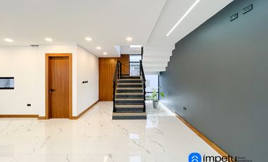 En venta casa cuatro habitaciones al sur de la ciudad de Loja sectorJuan José Castillo