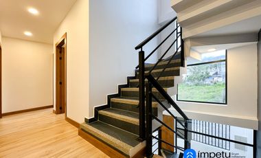 En venta casa cuatro habitaciones al sur de la ciudad de Loja sectorJuan José Castillo