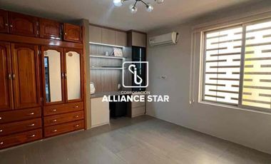 ALQUILER CASA AV. BOLÍVAR MADERO VARGAS