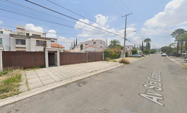 SE VENDA CASA EN JURIQUILLA, QUERETARO