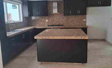 Bonita casa en renta en Lomas 2.  Excelentes condiciones