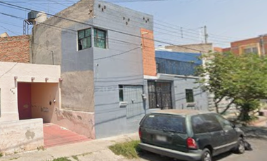 VENTA DE CASA UBICADA EN BATALLON DE SAN BLAS JARDINES DE SANTA ISABEL GUADALAJARA