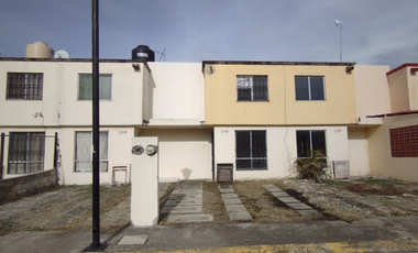 CASA EN VENTA,CALLE ETLACHOLOAYA ,  RESIDENCIAL LOS LAURELES, XOCHITEPEC