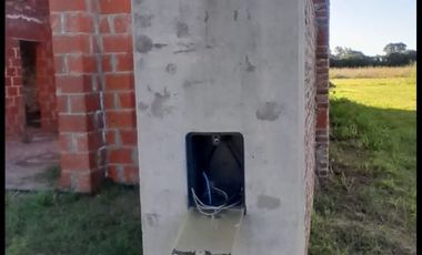 Venta de terreno con casa sin terminar en Tierra de Sueños Barrio Nautico Arroyo Seco