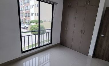 Casa en Alquiler en Vía a la Costa, 3 Habitaciones, 3 Baños, Patio, Parqueo,  Seguridad.