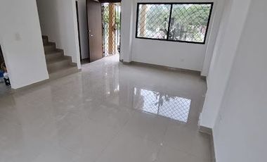 Casa en Alquiler en Vía a la Costa, 3 Habitaciones, 3 Baños, Patio, Parqueo,  Seguridad.