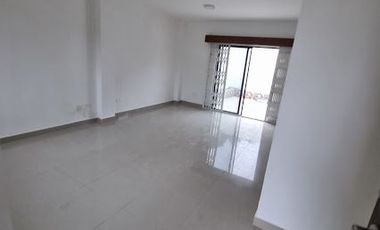 Casa en Alquiler en Vía a la Costa, 3 Habitaciones, 3 Baños, Patio, Parqueo,  Seguridad.