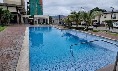 Casa en Alquiler en Vía a la Costa, 3 Habitaciones, 3 Baños, Patio, Parqueo,  Seguridad.