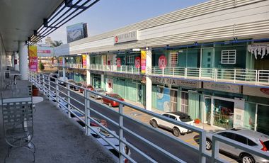 Renta Locales Plaza Sole Calzada Zavaleta Santa Cruz Buenavista
