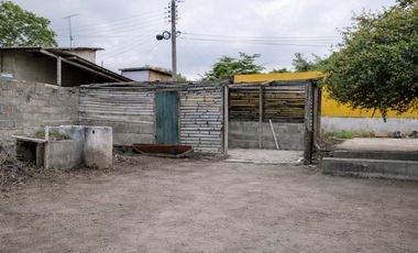 Vendo Casa Tradicional Tolimense con Solar Productivo