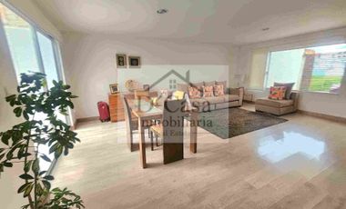 Casa de Venta en Super Stock 3 dormitorios 2 garajes