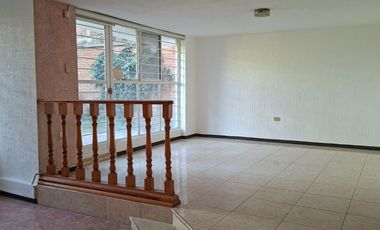 CASA EN VENTA EN SAN JOSÉ MAYORAZGO 235 m² TERRENO | 323.68 m² CONSTRUCCIÓN | COCHERA 3 AUTOS