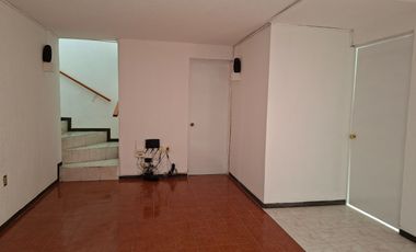 CASA EN VENTA EN SAN JOSÉ MAYORAZGO 235 m² TERRENO | 323.68 m² CONSTRUCCIÓN | COCHERA 3 AUTOS