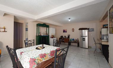 Casa En Venta, Col . Santa Cruz Xochitepec, Xochimilco, Ciudad De México