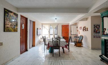 Casa En Venta, Col . Santa Cruz Xochitepec, Xochimilco, Ciudad De México