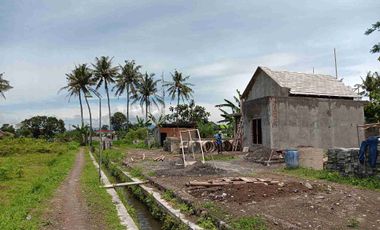 Rumah baru view sawah dekat ke UGM