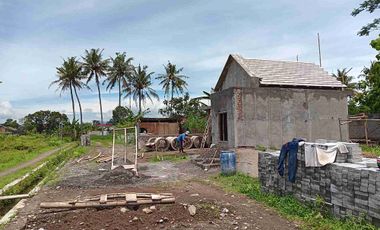 Rumah baru view sawah dekat ke UGM
