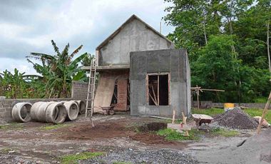 Rumah baru view sawah dekat ke UGM
