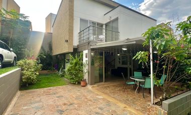 VENDO CASA CAMPESTRE SAN JERONIMO ANTIOQUIA