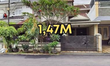Rumah 2 lantai NO BANJIR  di jual 1,47 M dan disewa 57 jt/thn di Pekayon Jaya Bekasi