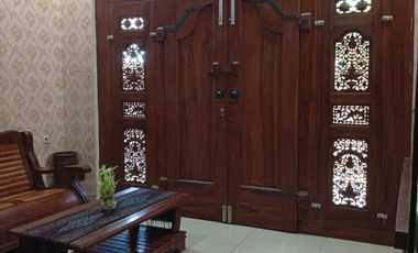 Rumah luas kokoh antik Jepara siap huni di Jatimekar jatiasih Bekasi