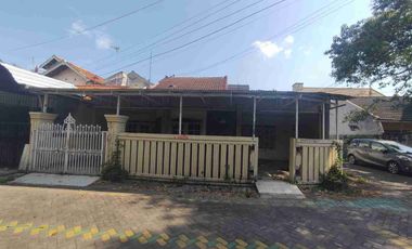 Dijual murah via lelang rumah di Kebomas Gresik