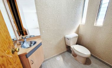 VENTA CASA EN CONDOMINIO SANTIAGO TEPALCATLALPAN, CERCA DE TEPEPAN, XOCHIMILCO