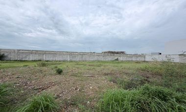 terreno Esquinero de 452 m2 en Isla Mocoli