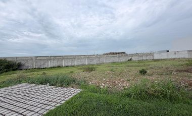 terreno Esquinero de 452 m2 en Isla Mocoli