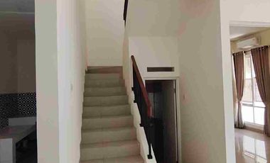 Dijual Murah Rumah Full Renovasi di Cluster Adara Harapan Indah