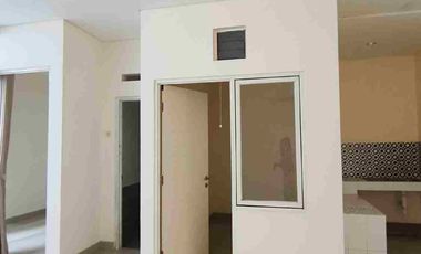 Dijual Murah Rumah Full Renovasi di Cluster Adara Harapan Indah