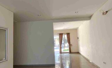 Dijual Murah Rumah Full Renovasi di Cluster Adara Harapan Indah