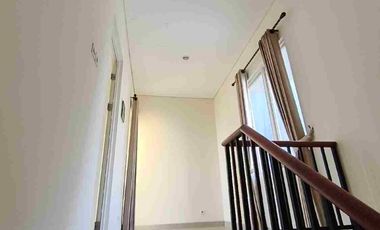 Dijual Murah Rumah Full Renovasi di Cluster Adara Harapan Indah