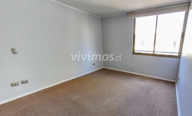 Barrio Toesca. 3 Dormitorios. Amplio