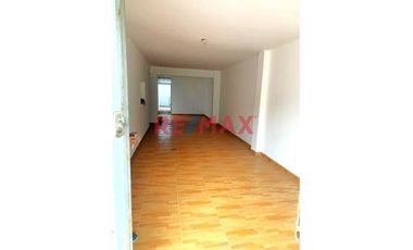 ¡Venta De Espaciosa Casa Familiar En San Juan De Miraflores!