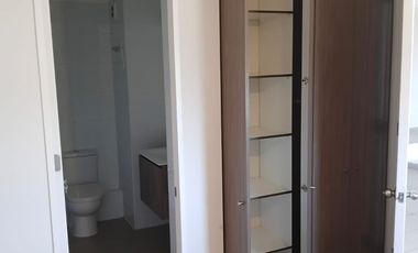 Se arrienda hermoso departamento en calle Nueva 1304, 5to piso, Edificio Altos Del Valle, Lomas de San Andres