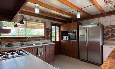 Se vende propiedad ubicada a 5 km de Los Lagos por ruta T-551