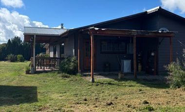 Se vende propiedad ubicada a 5 km de Los Lagos por ruta T-551