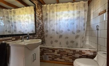 Se vende propiedad ubicada a 5 km de Los Lagos por ruta T-551