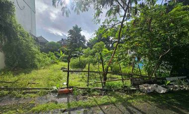 Di jual tanah plot kecil sangat langka di tegak cupek Kerobokan sangat cocok di bangun villa komersil