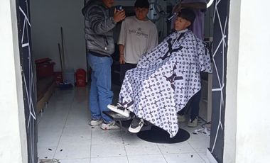 INVERSION CASAS CON TRES LOCALES COMERCIALES