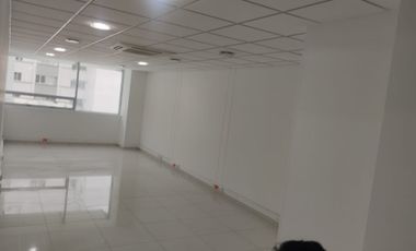 SE VENDE OFICINA CABECERA
