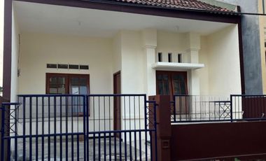 Disewakan Rumah Puri Asri Pakuwon City Surabaya