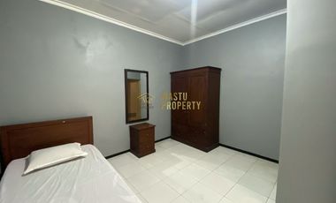 KOST EXCLUSIVE STRATEGIS DI TEPI JALAN KALIURANG SHM