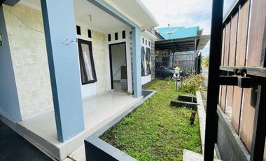 Rumah di kompleks udayana pusat kota Mataram