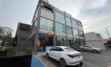 LOCAL EN RENTA EN CAMELINAS